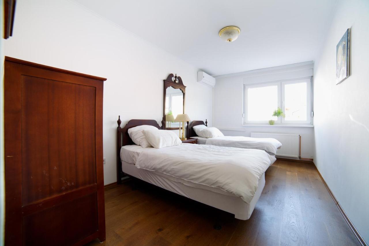 Apartamento Old Town Scharajevo - Free Parking SJJ Exterior foto
